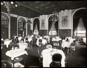 Speisesaal im Copley Plaza Hotel, Boston, 1912 oder 1913